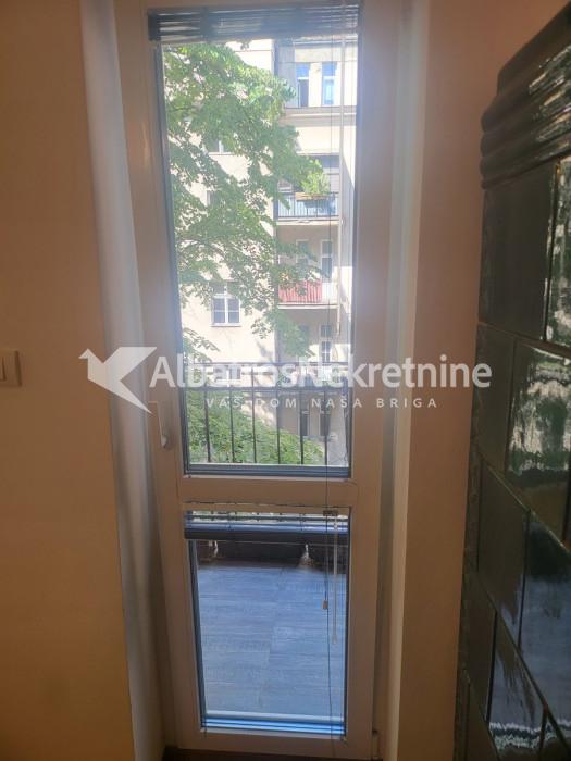 Salonac Miran Svetao kod Beogradjanke, 100m2