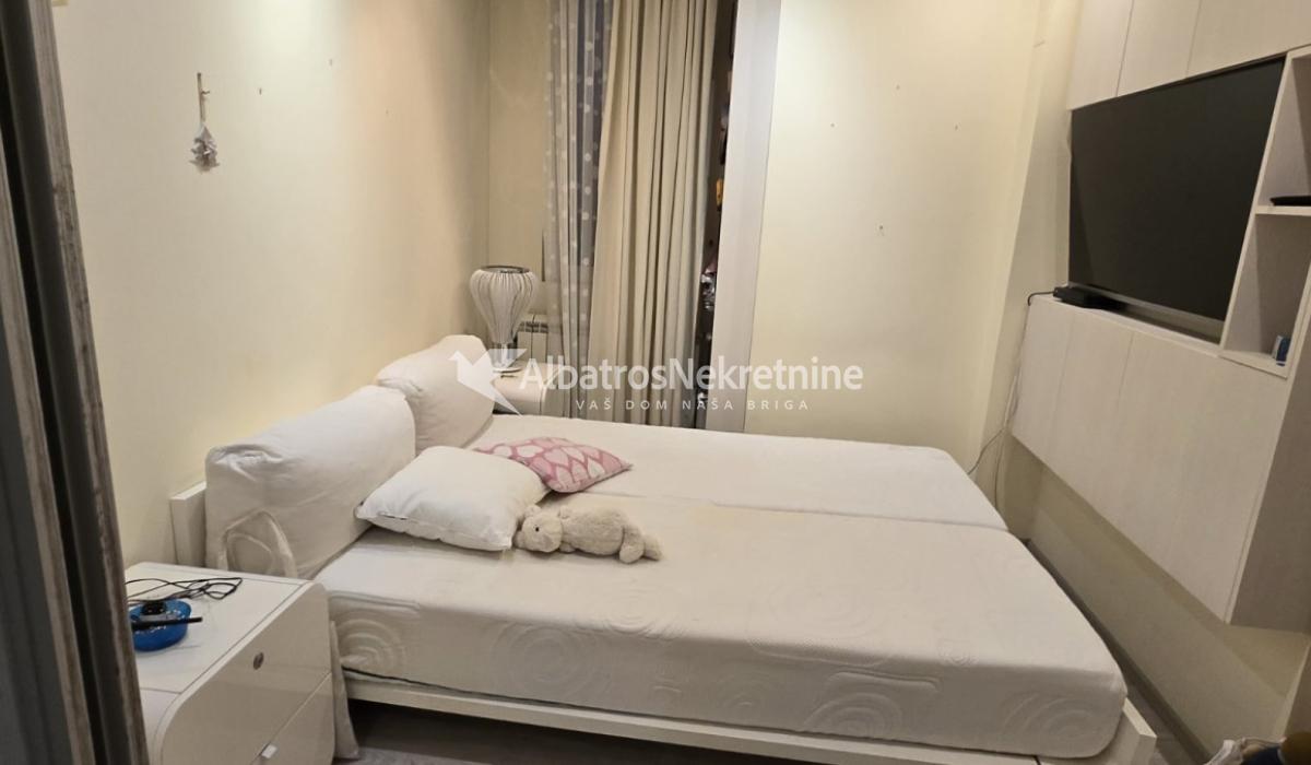 Vracar 72m2 lux