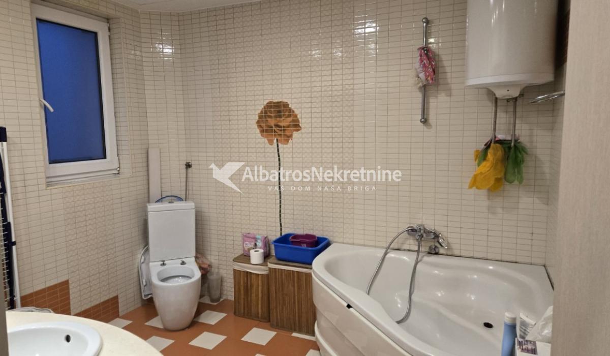 Vracar 72m2 lux