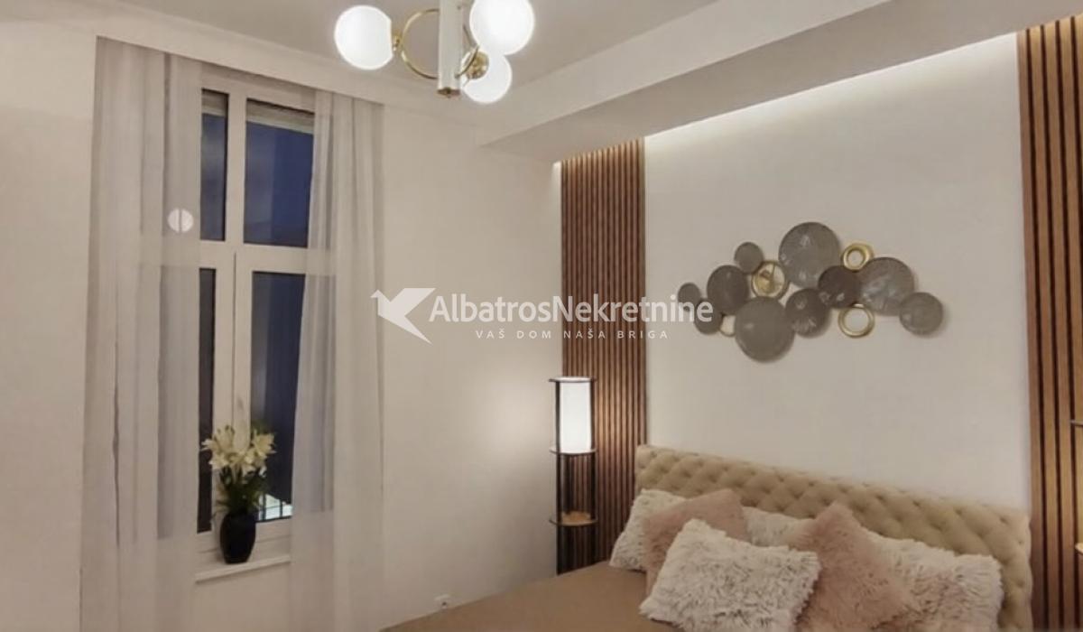 Lux dvosoban stan kod Hrama Svetog Save
