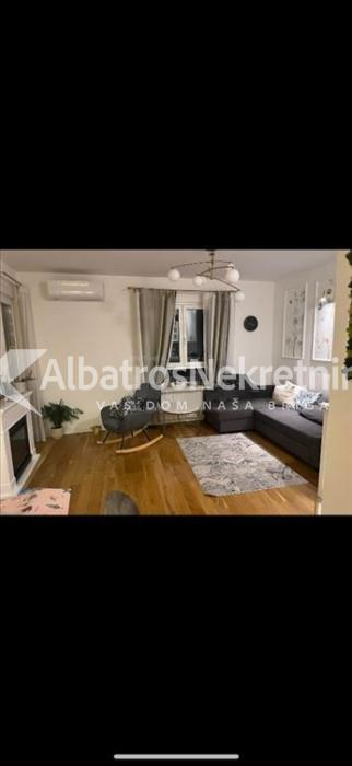 Izuzetan stan namesten u novoj gradnji Olimp