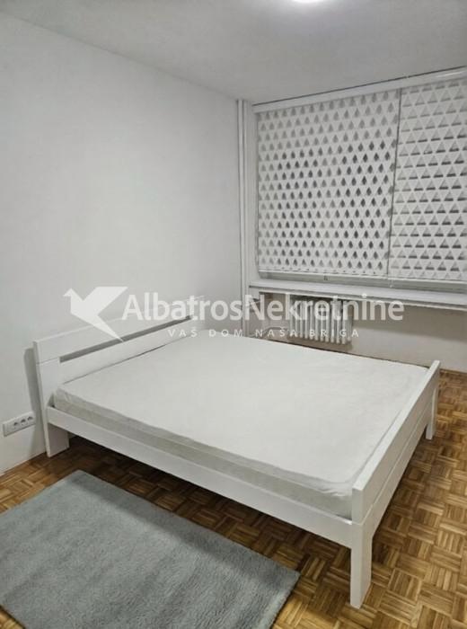  trosoban stan na Novom Beogradu
