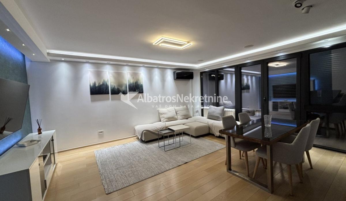 Blok 22, Sava centar, luksuzan, garaza, sve novo