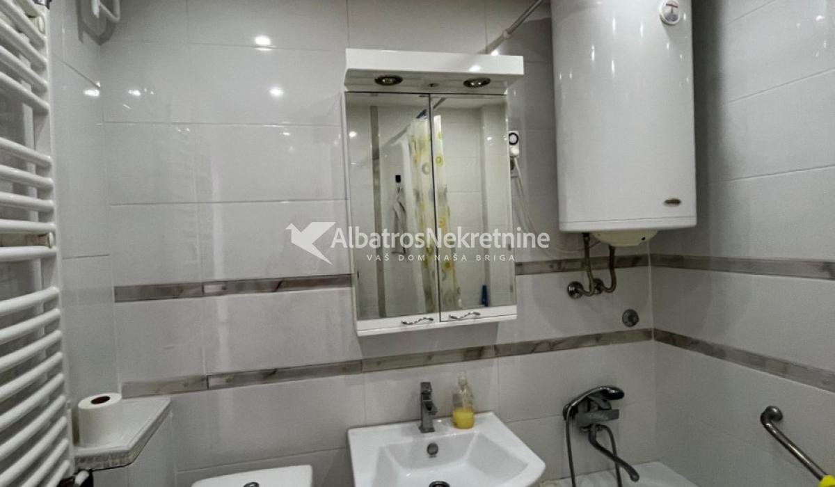 Novi Beograd - Blok 70, 2,0, 60m2 - Namešten