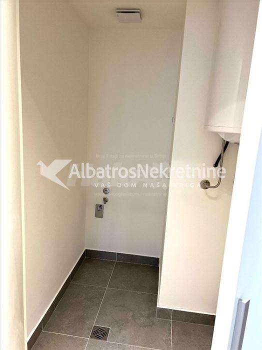 BW Eterna, 56 m2, IV sprat, sa jednim GM