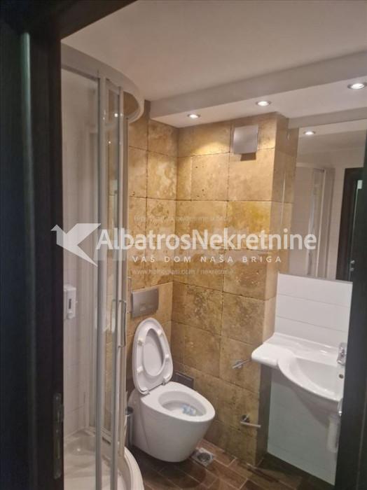 Ekskluzivni Duplex sa bazenom-Dedinje, 180m2