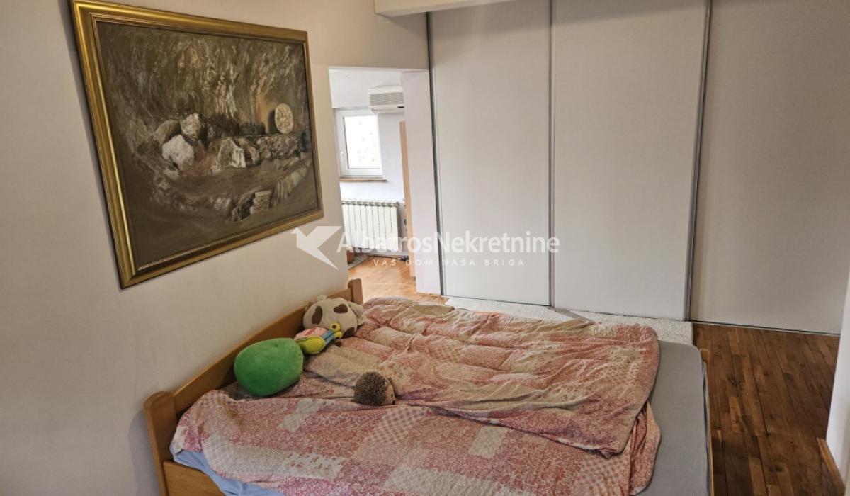 Lux kuca kod Olimpa Zvezdara 217m2