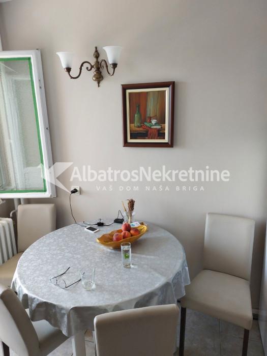 Izdavanje 2.5 stana, Novi Beograd