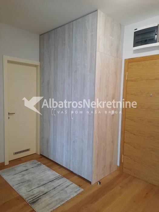 2.0 Novi Beograd-West 65