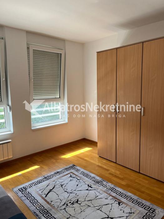 Dvosoban stan 60 m² polunamešten - Belvil Blok 67