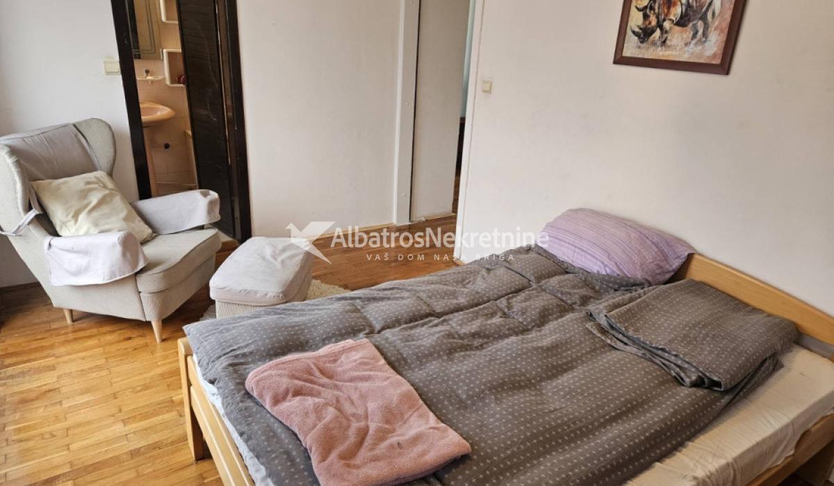 Lux kuca kod Olimpa Zvezdara 217m2