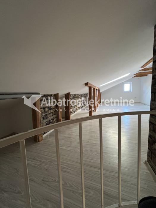 Duplex stan na Karaburmi 74m2