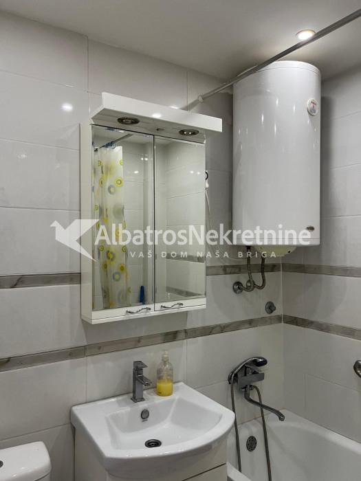 Novi Beograd - Blok 70, 2,0, 60m2 - Namešten