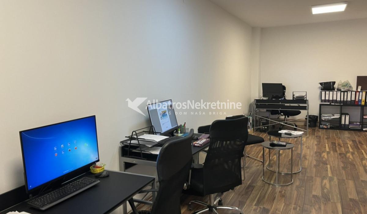 Poslovni prostor • 65m² • Jovanke Radakovic
