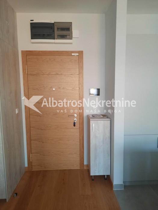 2.0 Novi Beograd-West 65
