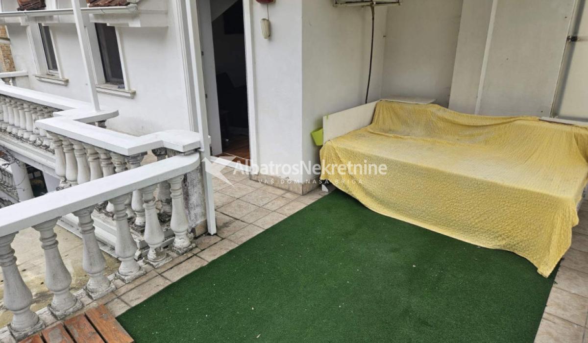 Lux kuca kod Olimpa Zvezdara 217m2