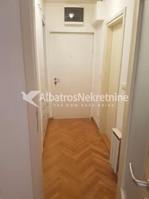 Stepa Stepanović 2.0 50m2, Kaplara Momčila Gavrića