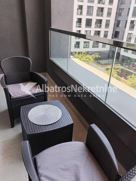 Novi Beograd, Blok 65, 2.0 soban Newport, namešten