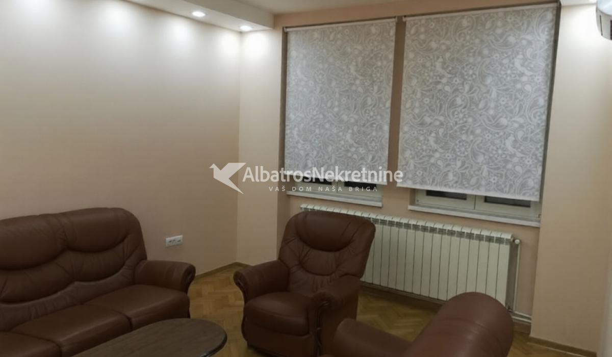 Lux trosoban stan/poslovni prostor 60m2, Cetinjska