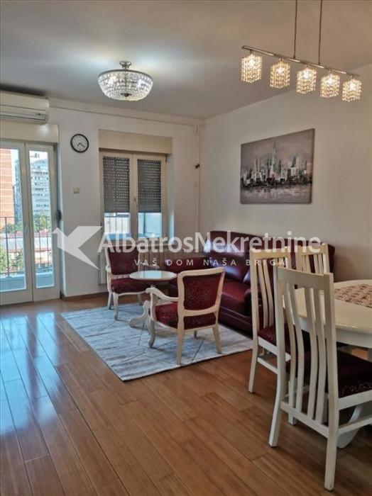 Blok 61, LUX, u novijoj zgradi