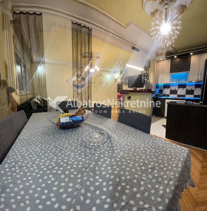 Stan Lux versaci stil 57m2 Karaburma