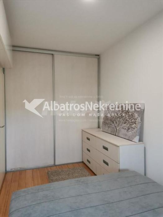 Blok 61, LUX, u novijoj zgradi