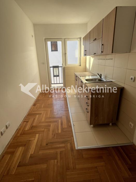 Duplex stan na Karaburmi 74m2